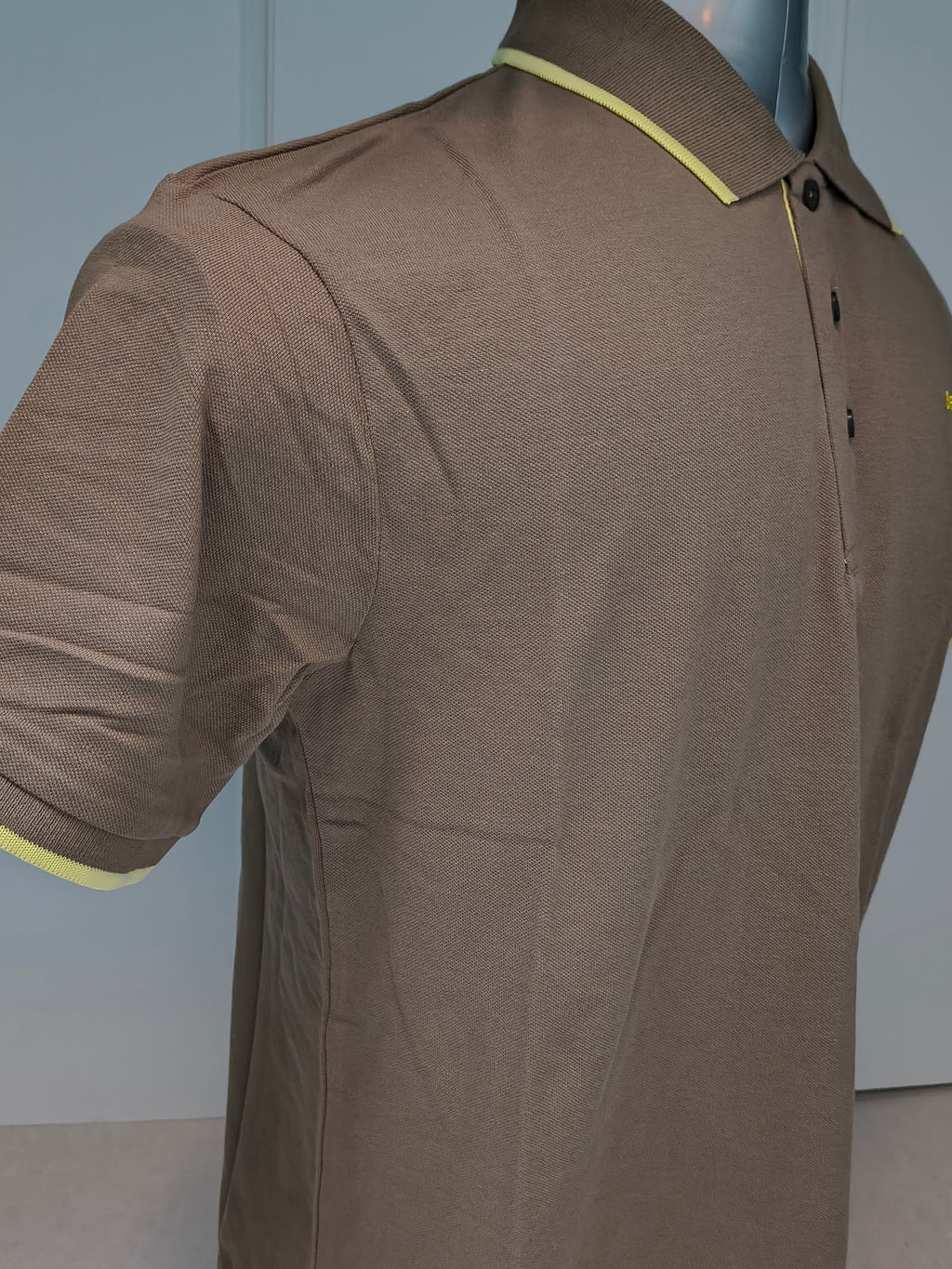 Polo Best Mountain Taupe Liseré Jaune