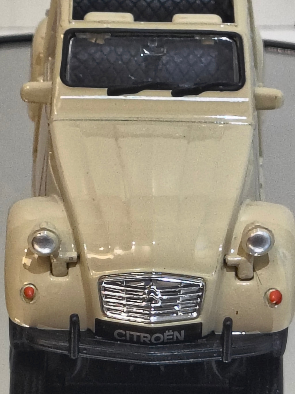 Welly Citroën 2CV – Miniature Diecast Scale Model 1:34